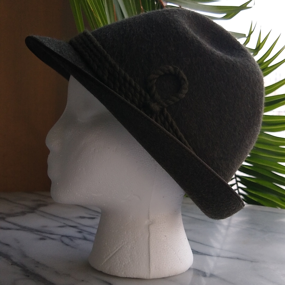 Wool felted dark charcoal hat
